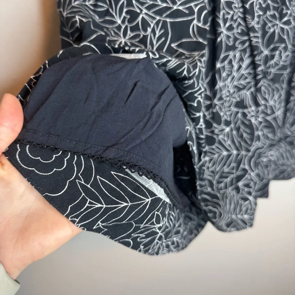 Anthropologie Conversations 38 of 52 Colloquial A-Line Skirt Black Floral Circle